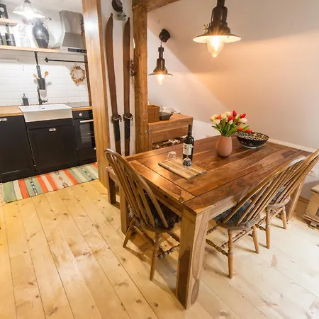 Domi Apartment *